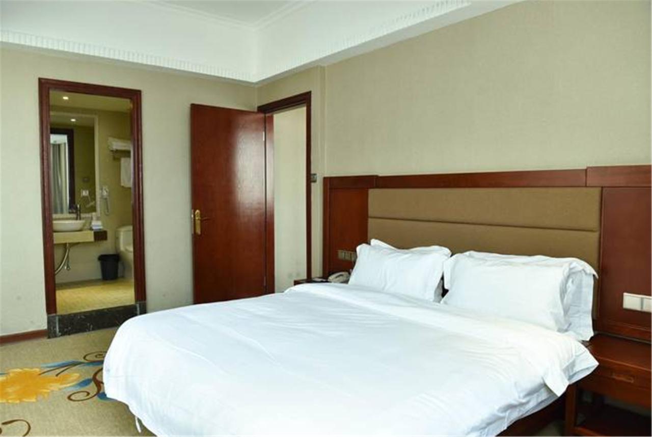 Shantou Jun Hua Hotel Exterior photo